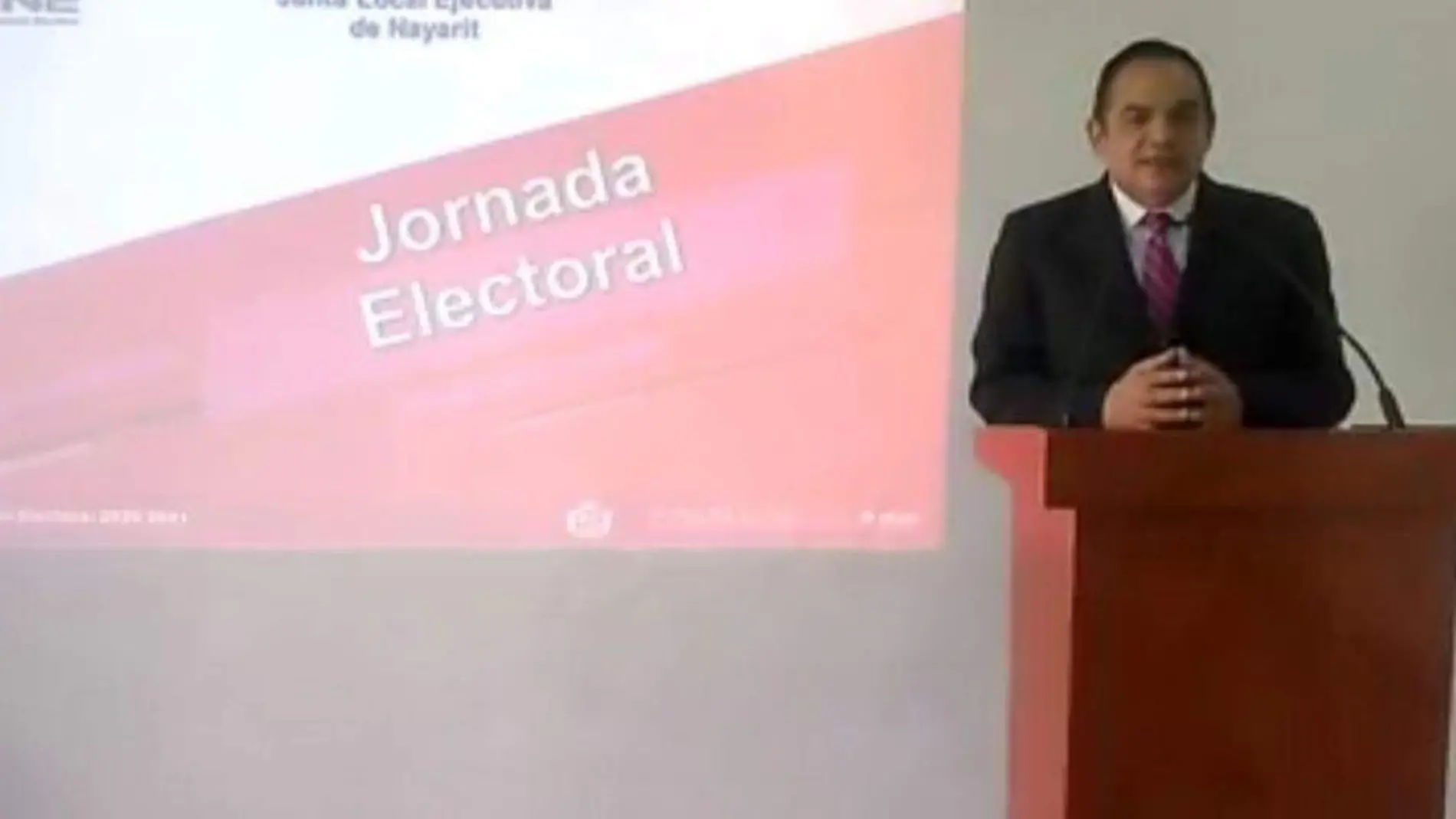 Eduardo Trujillo, presidente del INE en Nayarit